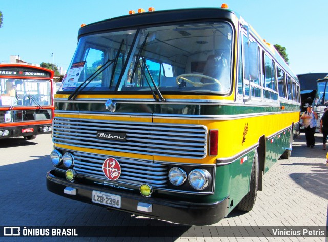 Ônibus Particulares 2394 na cidade de Curitiba, Paraná, Brasil, por Vinicius Petris. Número da foto: #7723236.