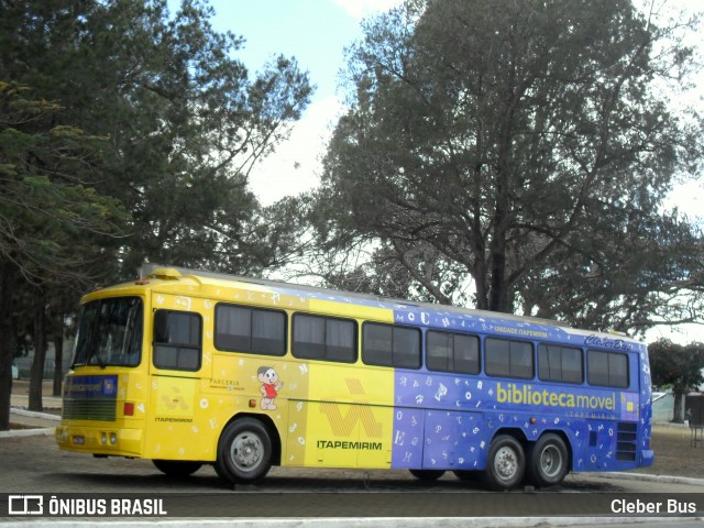 Viação Itapemirim Biblioteca Móvel na cidade de Vitória da Conquista, Bahia, Brasil, por Cleber Bus. ID da foto: 7725018.