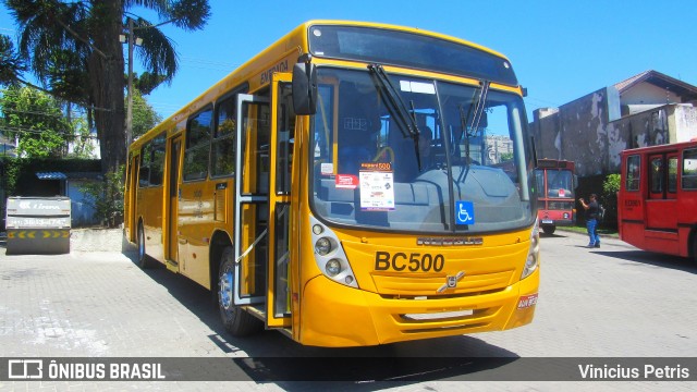 Transporte Coletivo Glória BC500 na cidade de Curitiba, Paraná, Brasil, por Vinicius Petris. Número da foto: #7730471.