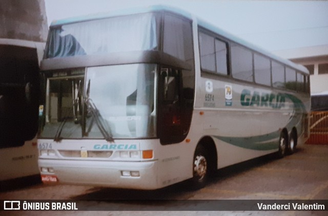 Viação Garcia 6574 na cidade de São Paulo, São Paulo, Brasil, por Vanderci Valentim. ID da foto: 7729297.