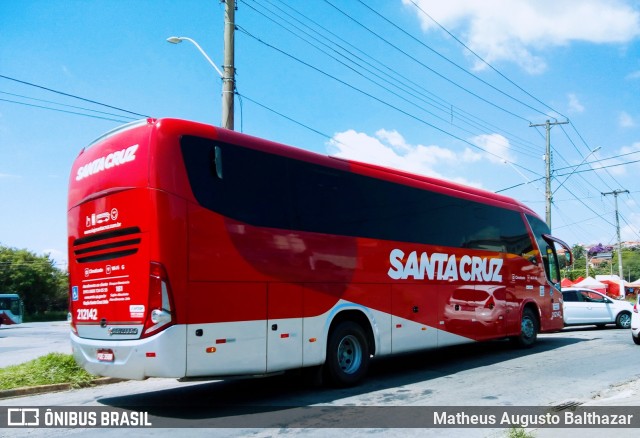Viação Santa Cruz 212142 na cidade de Bragança Paulista, São Paulo, Brasil, por Matheus Augusto Balthazar. Número da foto: #7727706.