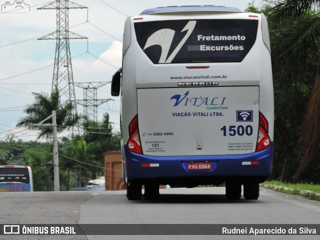 Vitali 1500 na cidade de Aparecida, São Paulo, Brasil, por Rudnei Aparecido da Silva. ID da foto: 7732537.