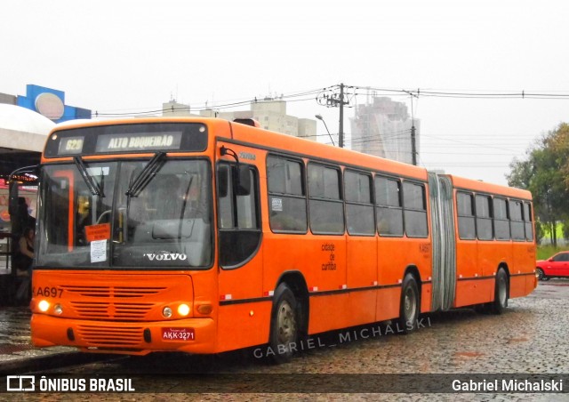 Viação Tamandaré KA697 na cidade de Curitiba, Paraná, Brasil, por Gabriel Michalski. ID da foto: 7736912.