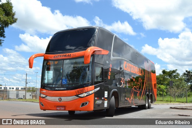 Catedral Turismo 19265 na cidade de Brasília, Distrito Federal, Brasil, por Eduardo Ribeiro. Número da foto: #7736647.