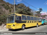Escolares JNZ1946 na cidade de Itabira, Minas Gerais, Brasil, por Joase Batista da Silva. Número da foto: #:id.