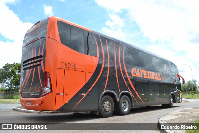 Catedral Turismo 18236 na cidade de Brasília, Distrito Federal, Brasil, por Eduardo Ribeiro. Número da foto: #7741837.