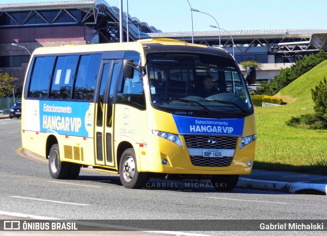 Hangar Vip 000 na cidade de São José dos Pinhais, Paraná, Brasil, por Gabriel Michalski. Número da foto: #7740966.