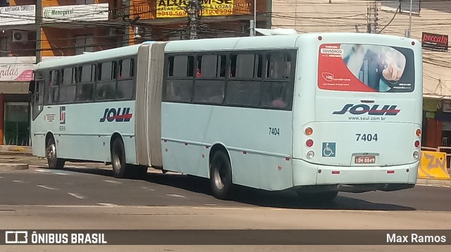 SOUL - Sociedade de Ônibus União Ltda. 7404 na cidade de Porto Alegre, Rio Grande do Sul, Brasil, por Max Ramos. ID da foto: 7740687.