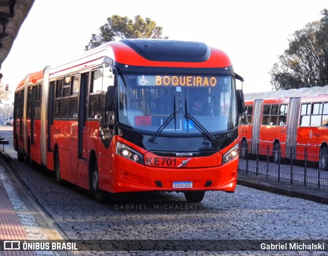 Viação Tamandaré KE701 na cidade de Curitiba, Paraná, Brasil, por Gabriel Michalski. ID da foto: 7740393.