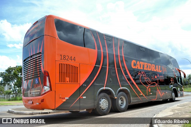 Catedral Turismo 18244 na cidade de Brasília, Distrito Federal, Brasil, por Eduardo Ribeiro. Número da foto: #7741864.