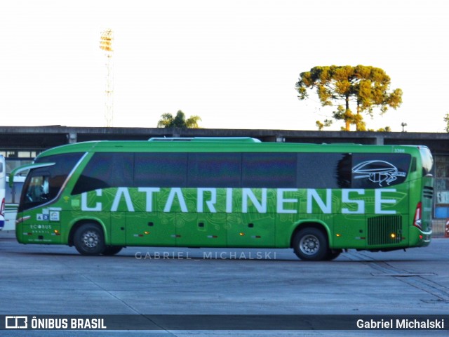 Auto Viação Catarinense 3366 na cidade de Curitiba, Paraná, Brasil, por Gabriel Michalski. ID da foto: 7741918.