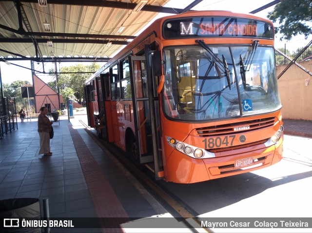 Viação Santo Ângelo 18047 na cidade de Curitiba, Paraná, Brasil, por Mayron Cesar  Colaço Teixeira. ID da foto: 7742255.