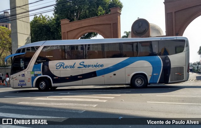 Real Service Turismo 6886 na cidade de Aparecida, São Paulo, Brasil, por Vicente de Paulo Alves. Número da foto: #7744450.