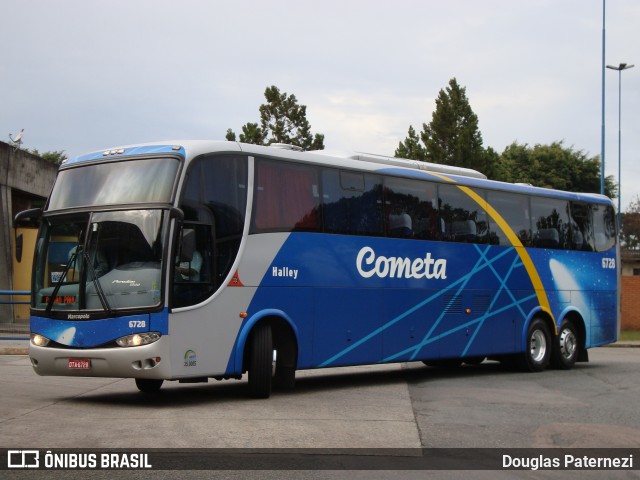 Viação Cometa 6728 na cidade de Curitiba, Paraná, Brasil, por Douglas Paternezi. ID da foto: 7746409.