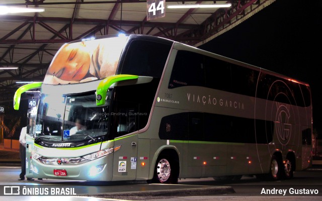 Viação Garcia 7087 na cidade de Londrina, Paraná, Brasil, por Andrey Gustavo. ID da foto: 7748973.