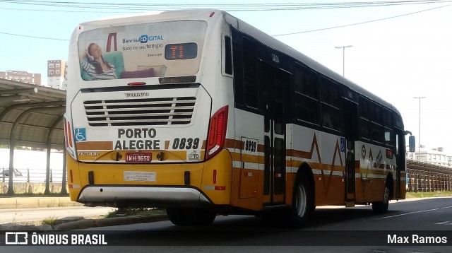 Companhia Carris Porto-Alegrense 0839 na cidade de Porto Alegre, Rio Grande do Sul, Brasil, por Max Ramos. ID da foto: 7746909.