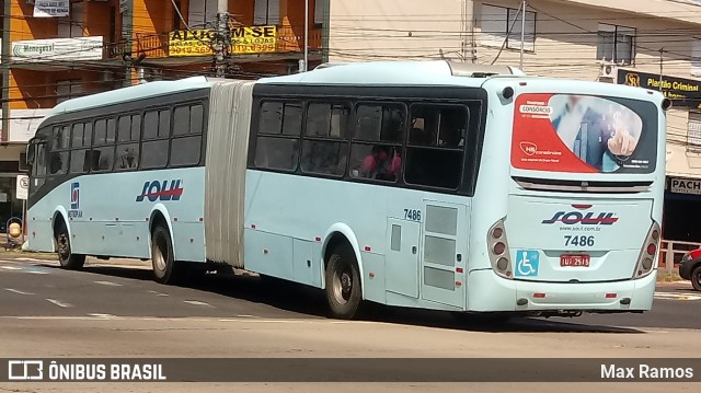 SOUL - Sociedade de Ônibus União Ltda. 7486 na cidade de Porto Alegre, Rio Grande do Sul, Brasil, por Max Ramos. ID da foto: 7747025.