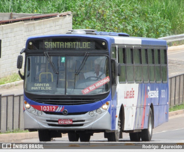 Viação Presidente Lafaiete 10312 na cidade de Conselheiro Lafaiete, Minas Gerais, Brasil, por Rodrigo  Aparecido. Número da foto: #7748351.