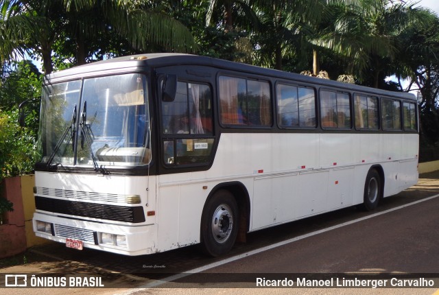 Ônibus Particulares 5513 na cidade de Rio Pardo, Rio Grande do Sul, Brasil, por Ricardo Manoel Limberger Carvalho. Número da foto: #7748893.