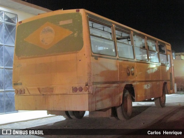 Ônibus Particulares 0437 na cidade de Xique-Xique, Bahia, Brasil, por Carlos  Henrique. Número da foto: #7746323.