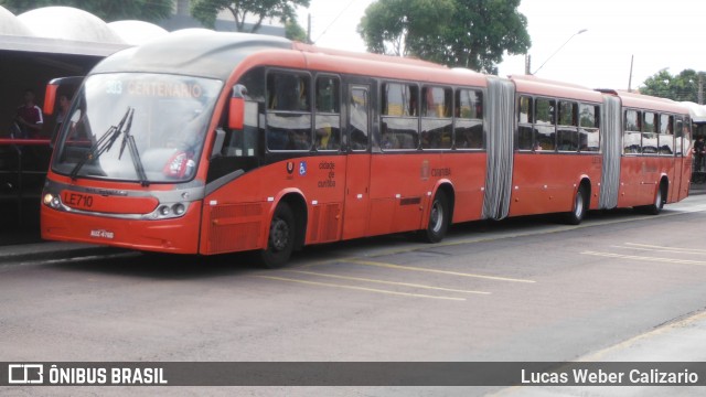 Araucária Transportes Coletivos LE710 na cidade de Curitiba, Paraná, Brasil, por Lucas Weber Calizario. ID da foto: 7675944.