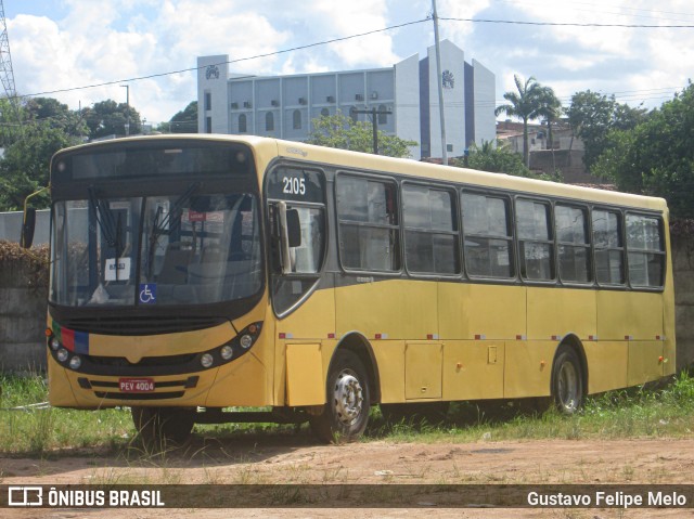 Ônibus Particulares 2.105 na cidade de Camaragibe, Pernambuco, Brasil, por Gustavo Felipe Melo. ID da foto: 7671775.