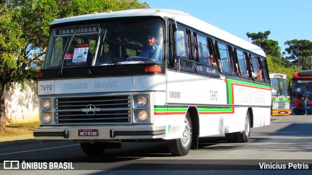 Trans Isaak Turismo 7690 na cidade de Curitiba, Paraná, Brasil, por Vinicius Petris. Número da foto: #7673309.