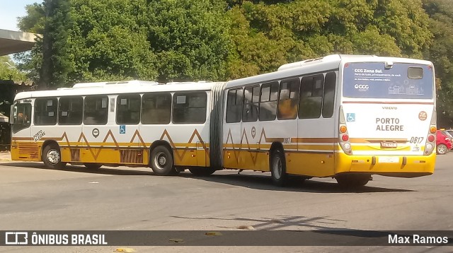 Companhia Carris Porto-Alegrense 0817 na cidade de Porto Alegre, Rio Grande do Sul, Brasil, por Max Ramos. Número da foto: #7750600.