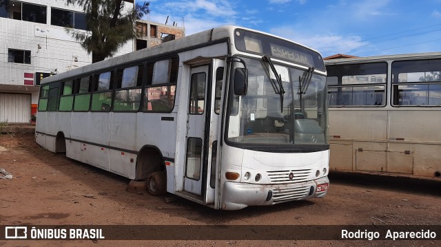 Ônibus Particulares 7745 na cidade de Congonhas, Minas Gerais, Brasil, por Rodrigo  Aparecido. Número da foto: #7751736.
