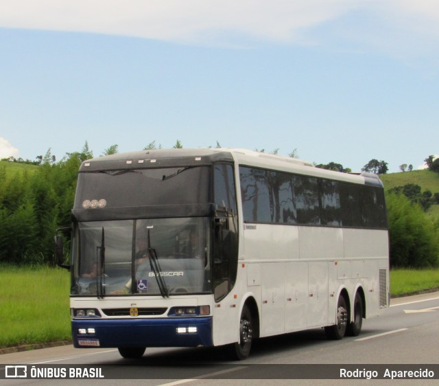 Ônibus Particulares 4788 na cidade de São Gonçalo do Sapucaí, Minas Gerais, Brasil, por Rodrigo  Aparecido. ID da foto: 7752358.