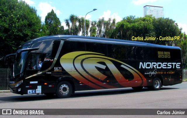 Expresso Nordeste 5671 na cidade de Curitiba, Paraná, Brasil, por Carlos Júnior. ID da foto: 7756162.