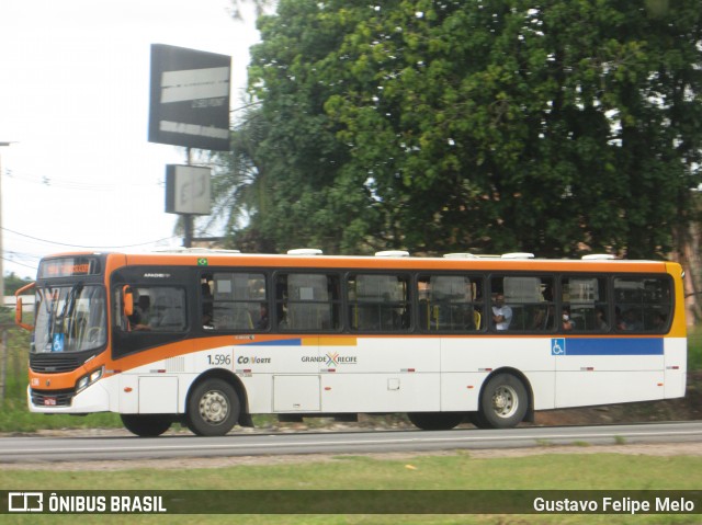 Itamaracá Transportes 1.596 na cidade de Recife, Pernambuco, Brasil, por Gustavo Felipe Melo. Número da foto: #7753403.