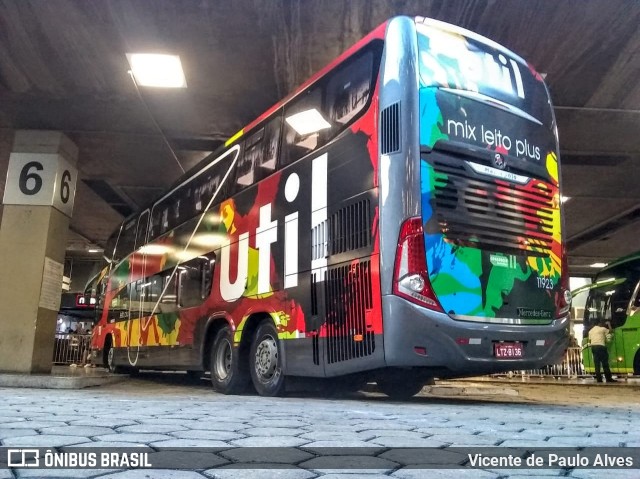 UTIL - União Transporte Interestadual de Luxo 11923 na cidade de Belo Horizonte, Minas Gerais, Brasil, por Vicente de Paulo Alves. Número da foto: #7754396.