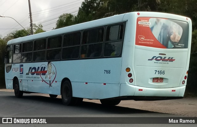 SOUL - Sociedade de Ônibus União Ltda. 7166 na cidade de Porto Alegre, Rio Grande do Sul, Brasil, por Max Ramos. ID da foto: 7755515.