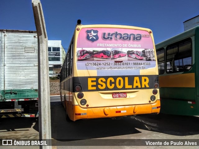 Escolares 7835 na cidade de Ribeirão das Neves, Minas Gerais, Brasil, por Vicente de Paulo Alves. ID da foto: 7754898.