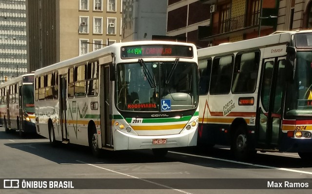 Auto Viação Presidente Vargas 2061 na cidade de Porto Alegre, Rio Grande do Sul, Brasil, por Max Ramos. ID da foto: 7755496.