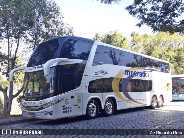 Imperador Turismo 4040 na cidade de Petrópolis, Rio de Janeiro, Brasil, por Zé Ricardo Reis. Número da foto: #7759452.