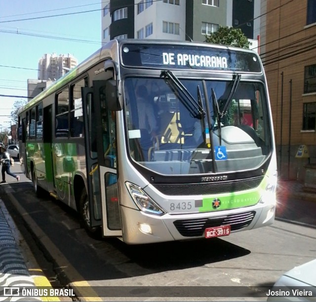 Viação Garcia 8435 na cidade de Apucarana, Paraná, Brasil, por Josino Vieira. Número da foto: #7757526.