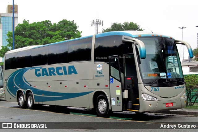 Viação Garcia 7162 na cidade de Curitiba, Paraná, Brasil, por Andrey Gustavo. ID da foto: 7761658.