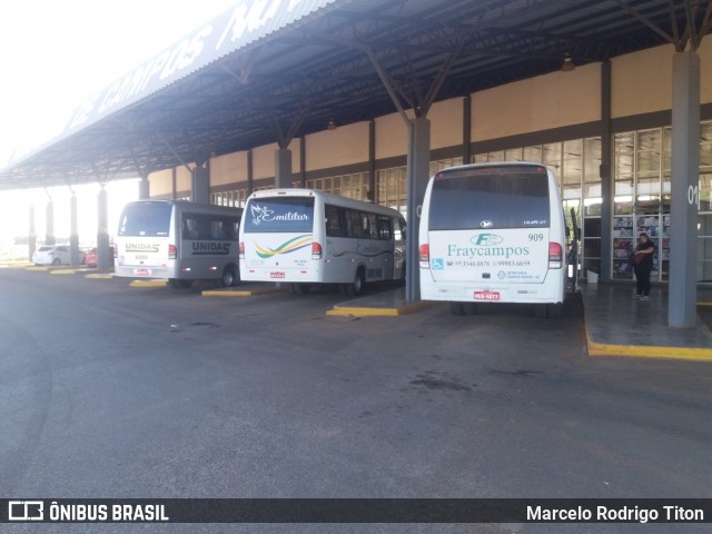 Fraycampos Transportes 909 na cidade de Campos Novos, Santa Catarina, Brasil, por Marcelo Rodrigo Titon. ID da foto: 7763819.