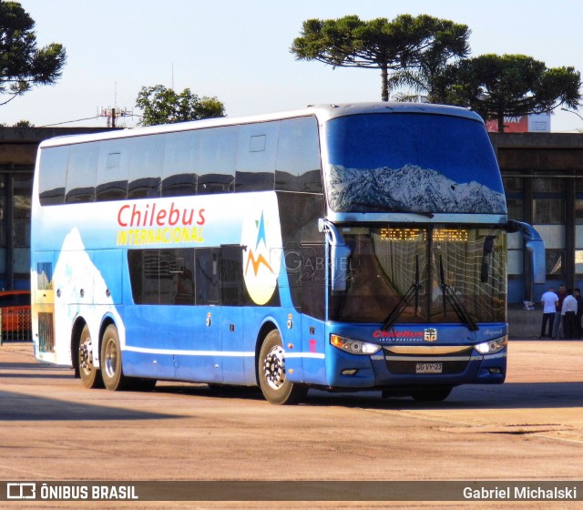 Chilebus Internacional 112 na cidade de Curitiba, Paraná, Brasil, por Gabriel Michalski. ID da foto: 7761849.