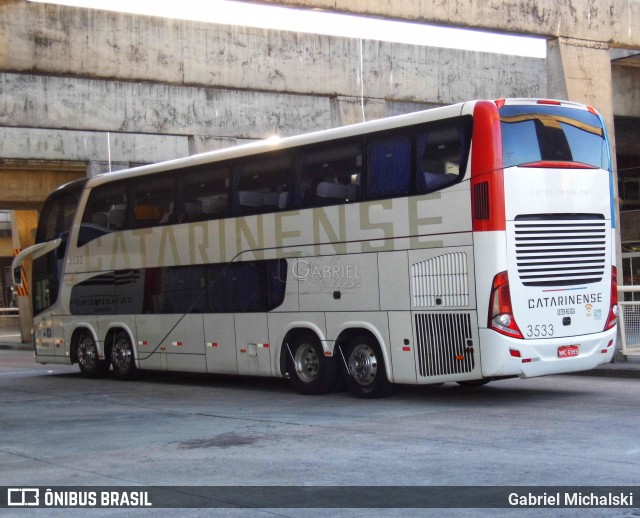 Auto Viação Catarinense 3533 na cidade de Curitiba, Paraná, Brasil, por Gabriel Michalski. ID da foto: 7761322.