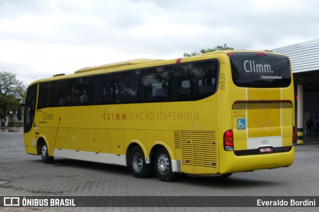 Viação Itapemirim 8821 na cidade de São José dos Campos, São Paulo, Brasil, por Everaldo Bordini. Número da foto: #7765478.
