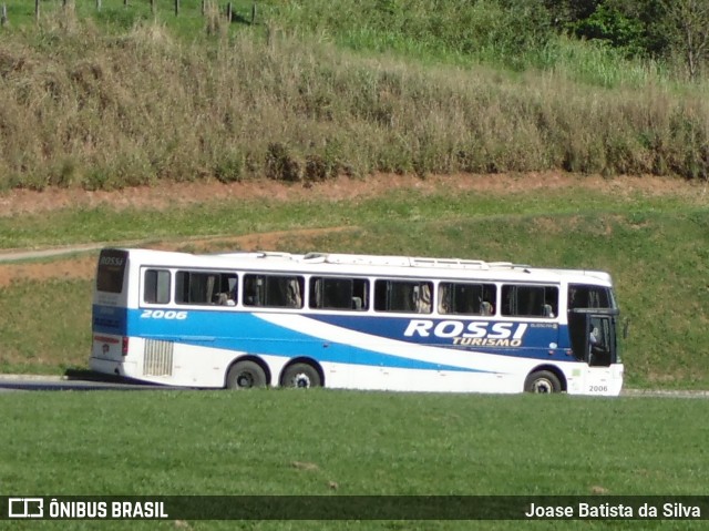 Rossi Turismo 2006 na cidade de Aparecida, São Paulo, Brasil, por Joase Batista da Silva. Número da foto: #7767918.