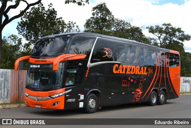 Catedral Turismo 20330 na cidade de Brasília, Distrito Federal, Brasil, por Eduardo Ribeiro. Número da foto: #7766460.