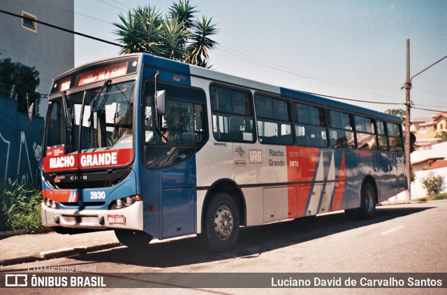 Viação Riacho Grande 2830 na cidade de São Bernardo do Campo, São Paulo, Brasil, por Luciano David de Carvalho Santos. ID da foto: 7769601.