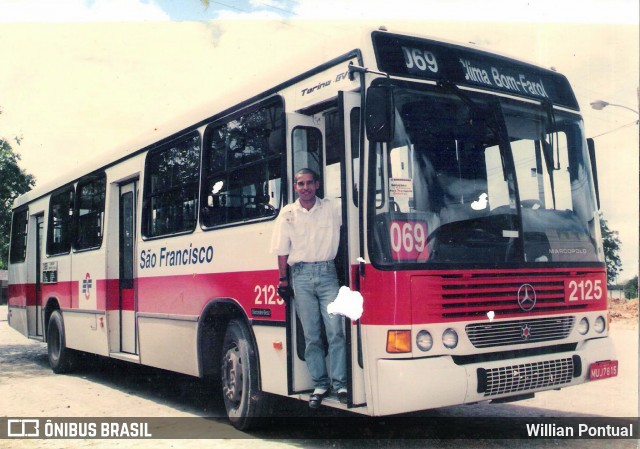 Empresa São Francisco 2125 na cidade de Maceió, Alagoas, Brasil, por Willian Pontual. Número da foto: #7771841.