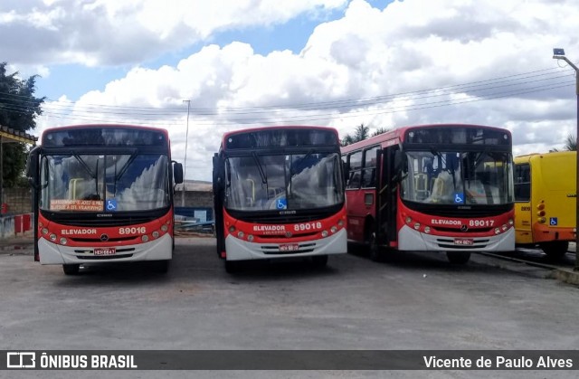 Empresa Alcino G. Cotta 89016 na cidade de Matozinhos, Minas Gerais, Brasil, por Vicente de Paulo Alves. Número da foto: #7771670.
