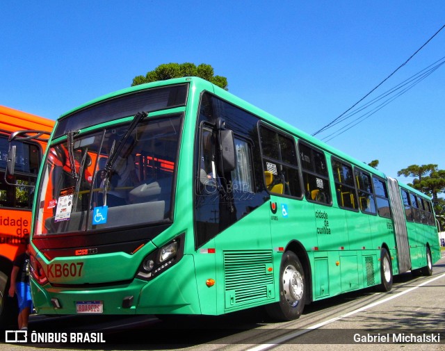 Viação Tamandaré KB607 na cidade de Curitiba, Paraná, Brasil, por Gabriel Michalski. ID da foto: 7773632.