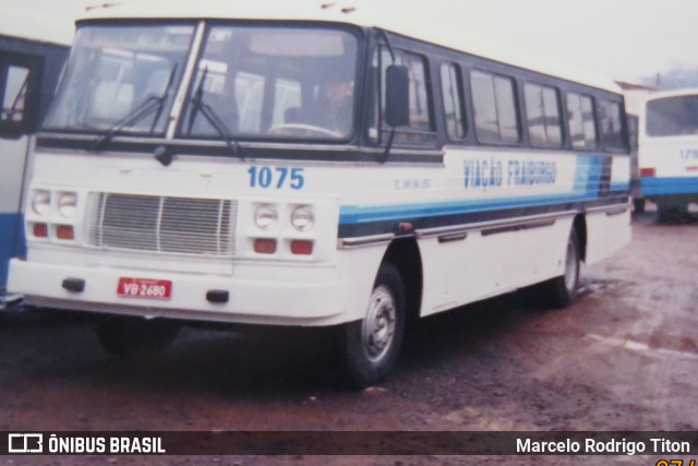 Viação Fraiburgo 1075 na cidade de Fraiburgo, Santa Catarina, Brasil, por Marcelo Rodrigo Titon. ID da foto: 7775740.